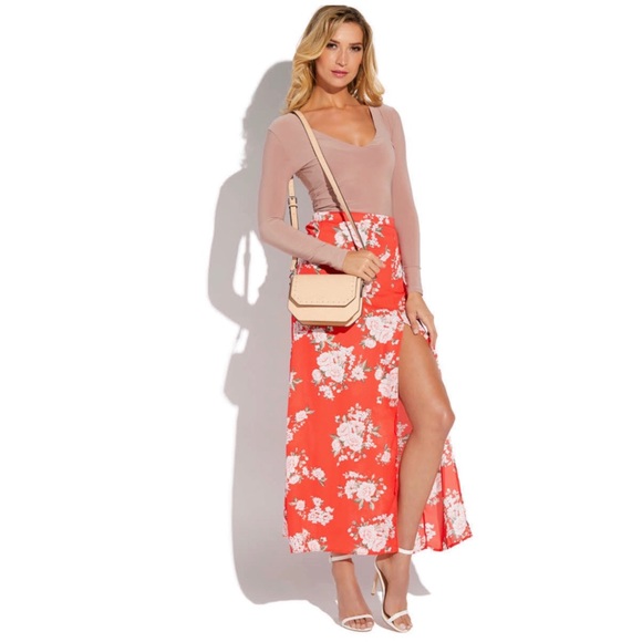 ☀️RED FLORAL MAXI SKIRT - Picture 6 of 10